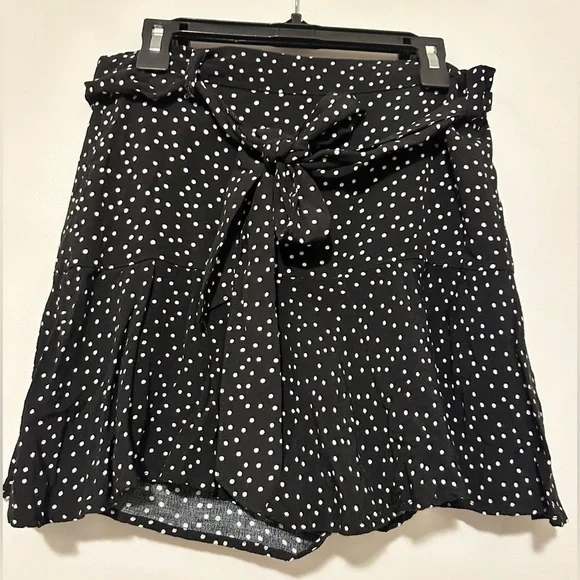 Zara Polka Dot Mini Skort Black and White tie belt size M - Picture 3 of 8